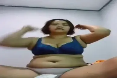 Cam Cewek BH Biru Bilang Mau Tidur Digenjot